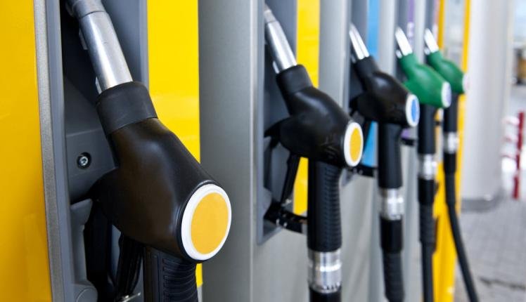 Ανεβήκαμε στο πρώτο… βάθρο πανευρωπαϊκά στην τιμή της βενζίνης