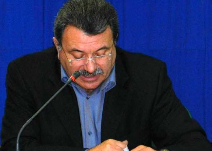 Σε προκαταρκτική εξέταση καλείται ο Θ. Γαλιατσάτος μετά από μήνυση της Χρυσής Αυγής