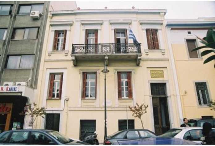 Σε νέα κινητοποίηση προχωρούν οι εργαζόμενοι του Δ. Πατρέων