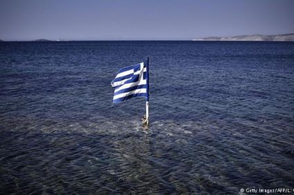 Ο Τσίπρας πανηγυρίζει, η χώρα βουλιάζει