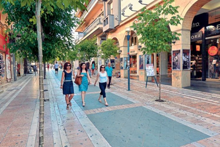 Ωράριο καταστημάτων την μεγάλη Εβδομάδα