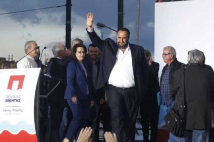 Αντικαπιταλιστική Ανατροπή: Στον Πειραιά δοκιμάζεται ένας όψιμος Μπερλουσκονισμός
