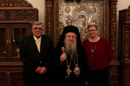 Όλο χαμόγελα ο Άνθιμος ανάμεσα σε Μιχαλολιάκο και Ζαρούλια