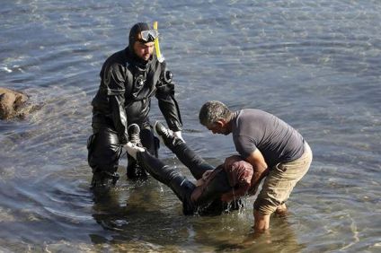 Καραβιές προσφύγων πνίγονται στη Μεσόγειο