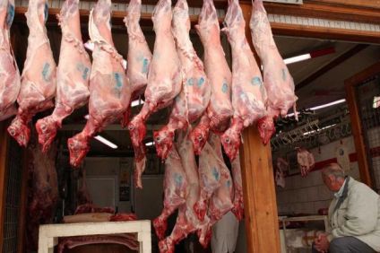 Ξένα αρνιά μας παίρνουν το Πάσχα: 9 στα 10 αρνιά…