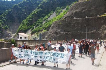 Ελεύθερος ο ρους του Αχελώου | Συζήτηση στο τρένο