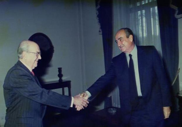 Η σύλληψη Παπανδρέου – Το μάθημα Μητσοτάκη… | του Σπύρου Χ. Τάγκα