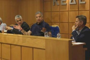 Σε κλείσιμο των δήμων προσανατολίζεται η ΚΕΔΕ αν δεν δοθεί…