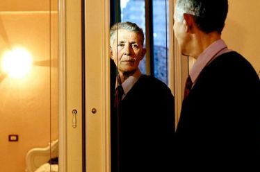 Ορκισμένες παρθένες: Άντρες από επιλογή