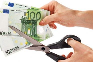 Ειρηνοδικείο «κούρεψε» οφειλές χιλιάδων σε 5μελή οικογένεια