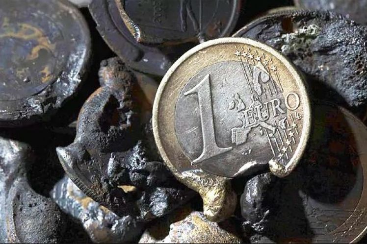 Επιπλέον εισφορές: Το χέρι στην τσέπη θα βάλουν 250.000 αυτοαπασχολούμενοι