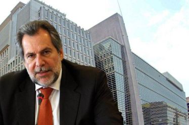 Την παραίτηση Παπουτσή από την Παγκόσμια Τράπεζα ζητά η κυβέρνηση