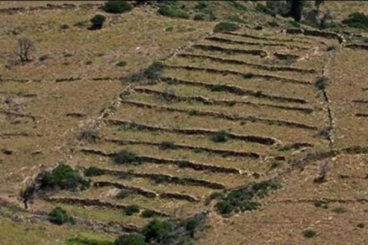 Επιστήμονες κρούουν τον κώδωνα του κινδύνου: Εξαφανίζεται το χώμα από τα ελληνικά νησιά