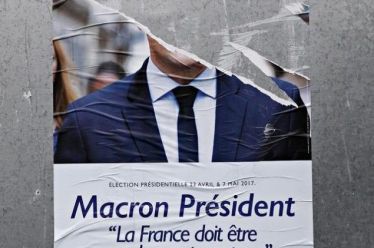 Liberation για Macron:”Ήρωας των πλουσίων – Κήρυκας της Ευρώπης”