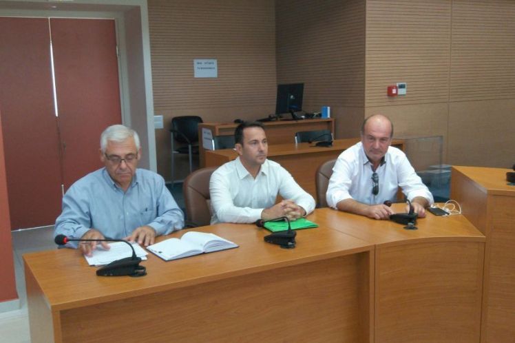 Σύσκεψη στην Περιφέρεια για τις καταστροφές από την πυρκαγιά στη Δυτική Αχαϊα