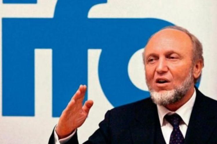 «Βόμβα» Γερμανού οικονομολόγου: Προπαγάνδα η δήθεν πρόοδος στην Ελλάδα