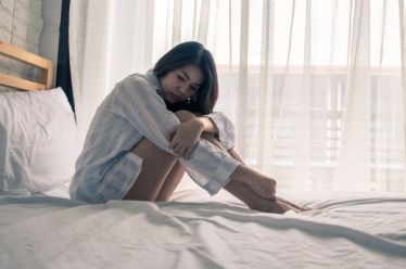 Κατάθλιψη: Νέες ενδείξεις ότι κόβει χρόνια από τη ζωή