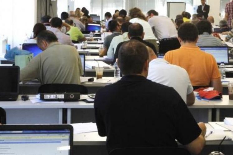 Πότε βγαίνουν σε σύνταξη, δημόσιοι υπάλληλοι και ένστολοι