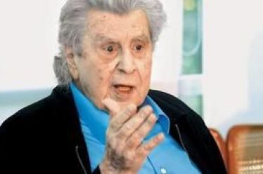 Απάντηση του Μίκη σε μια άγνωστη φωνή στο Φεστιβάλ της…