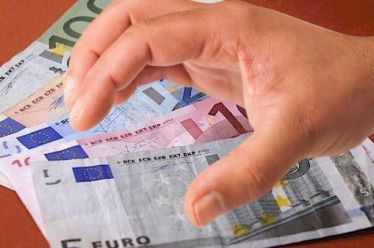 Εφορία: Εισπράξεις 3,14 δισ. από κατασχέσεις σε σχεδόν 1 εκατ.…