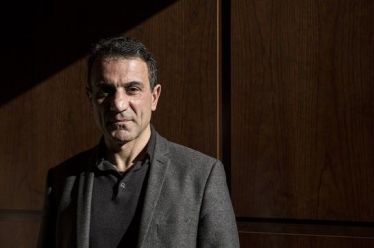 Οι Συμπληγάδες της πολιτικής ανασύνταξης
