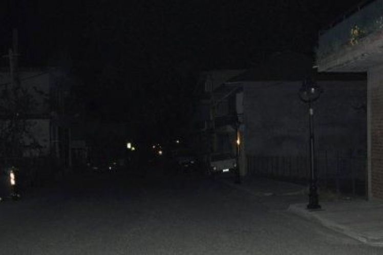 Λαϊκή Ενότητα: Κάποιοι δρόμοι σκοτείνιασαν στο Αγρίνιο!