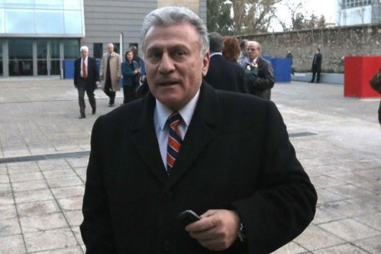 Ο Ζορό ξαναχτυπά… στην Κεντροαριστερά