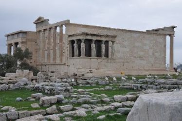 ΜΙΑ ΕΠΙΚΙΝΔΥΝΗ ΘΕΩΡΙΑ