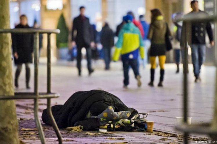 Πόλη της Γερμανίας εξαφανίζει τους άστεγους κάπου για να μην τους βλέπει