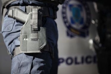 «Φονικά όπλα» εκτός υπηρεσίας και εκτός ελέγχου