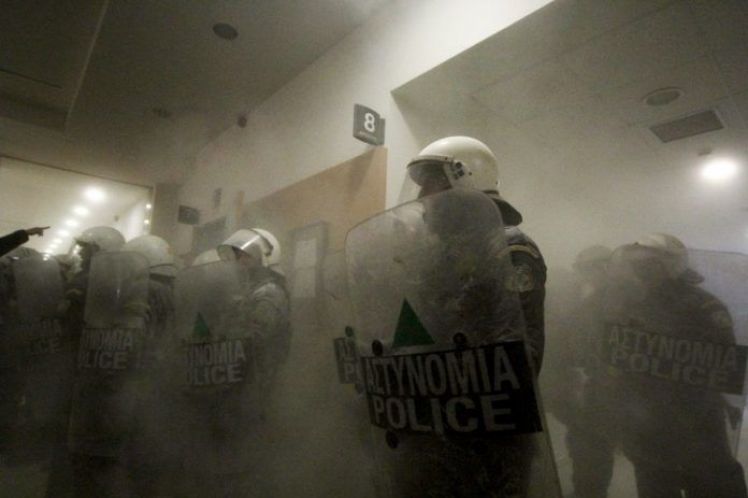Εισαγγελική έρευνα για τα επεισόδια, μετά τη μήνυση της ΛΑ.Ε