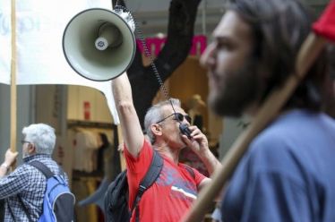 Η απαξίωση της εξωκοινοβουλευτικής Αριστεράς