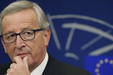 Γιουνκέρ: “Εδώ συνεργάζομαι με τον ακροδεξιό κυβερνητικό εταίρο του κ.…