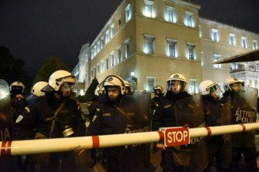 Προπηλακισμό Κουτσούμπα από τα ΜΑΤ καταγγέλλει το ΚΚΕ