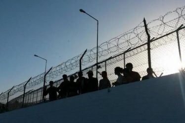 Νέες ανεπίτρεπτες παραβιάσεις στην Μόρια – Καταδικασμένοι στην απομόνωση οι…