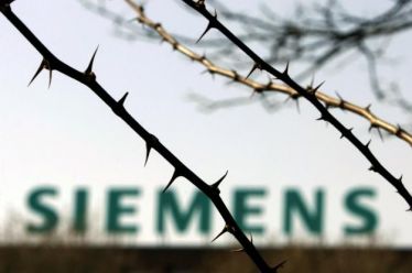 Δίκη Siemens: «Εμπρηστικές» αποκαλύψεις σε παγωμένη αίθουσα