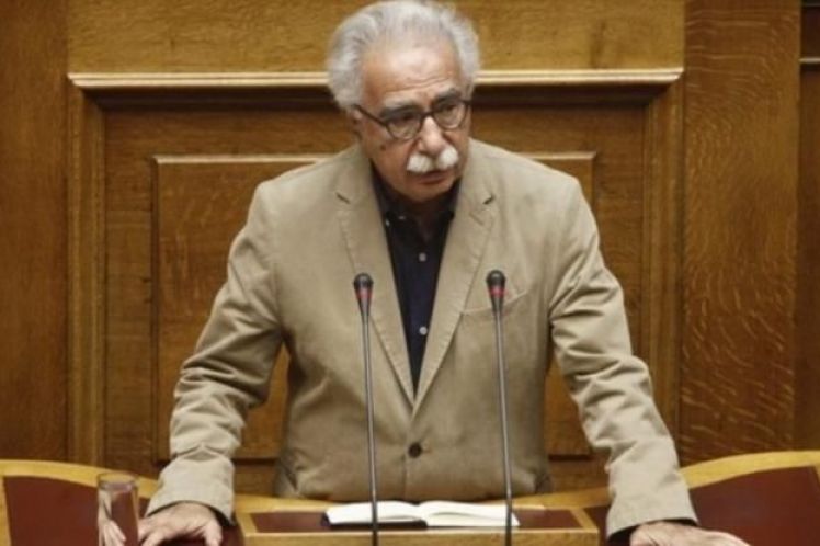 Γαβρόγλου: Δωρεάν από του χρόνου τα ξενόγλωσσα βιβλία