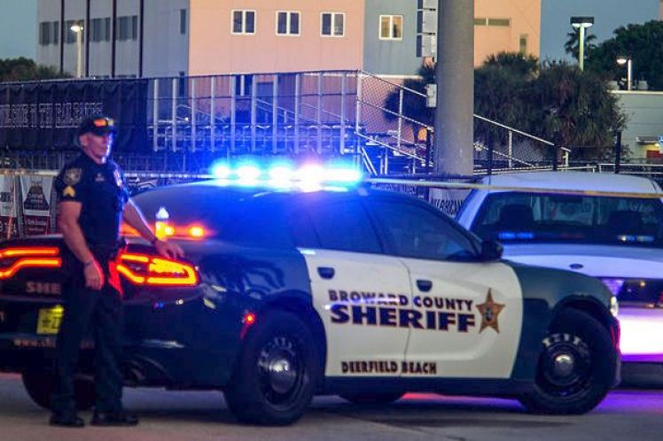 Τουλάχιστον 17 νεκροί από επίθεση ενόπλου σε λύκειο στη Φλόριντα