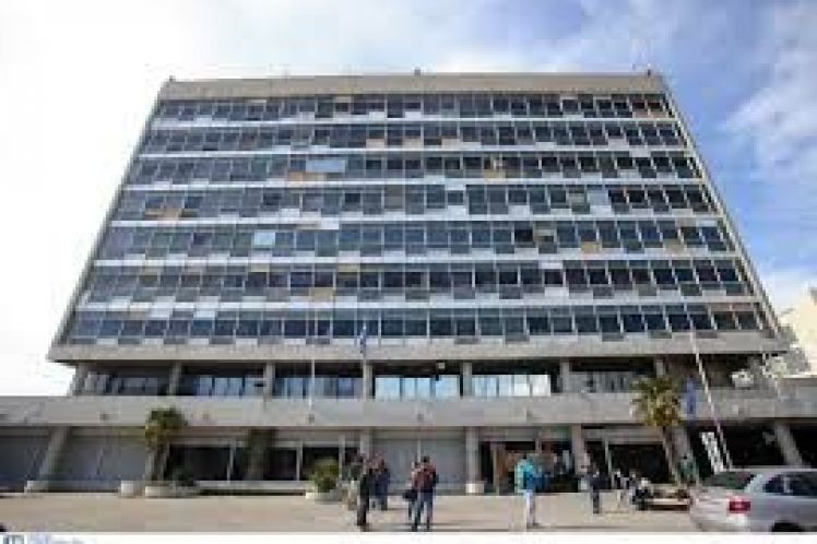 ΝΑ ΜΕΙΝΕΙ Η ΕΣΤΙΑ ΑΝΟΙΧΤΗ – ΚΑΝΕΝΑΣ ΟΙΚΟΤΡΟΦΟΣ ΜΟΝΟΣ ΤΟΥ