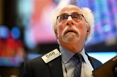 Καταρρέει η Wall Street παρά την παρέμβαση της Fed