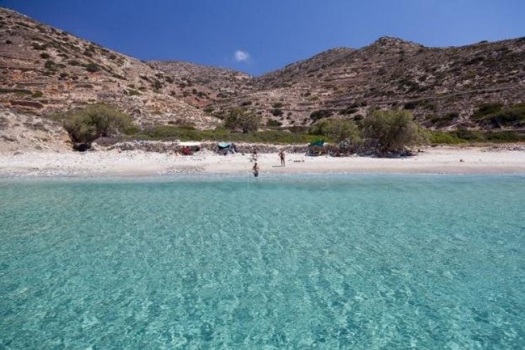Με «υγειονομικό διαβατήριο» οι τουρίστες στην Ελλάδα