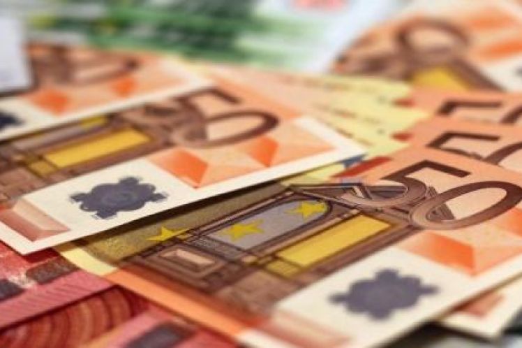 Επίδομα 800 ευρώ: Οι ημερομηνίες για τα τρία «κύματα» καταβολής και τις διορθωτικές κινήσεις στις αιτήσεις
