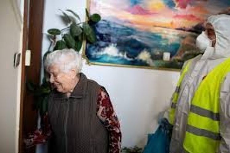 Κορωνοϊός: Ξεκινούν τεστ κατ’ οίκον από 500 Κινητές Μονάδες Υγείας
