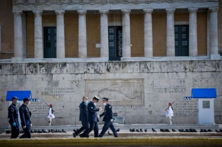Κορωνοϊός: Πώς θα γίνει η άρση των περιοριστικών μέτρων – Τι λένε οι τελευταίες πληροφορίες