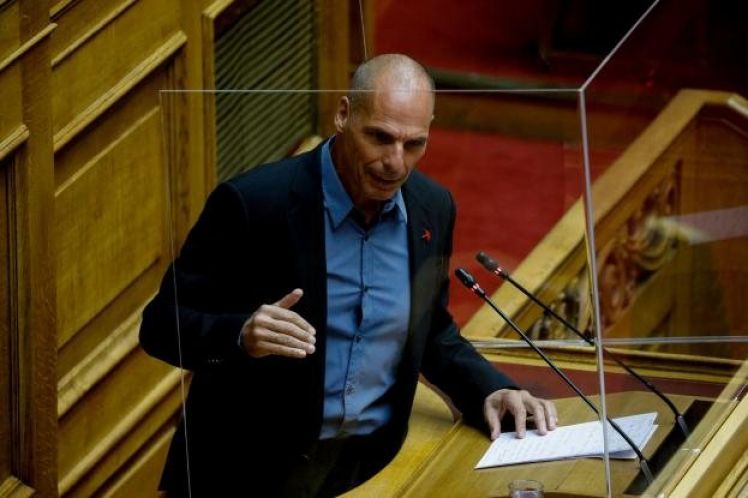Βουλή-Βαρουφάκης: Η ύφεση θα φτάσει στο 15%, αν είμαστε τυχεροί