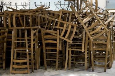 Την Παρασκευή καταβάλλονται τα 534 ευρώ της αναστολής σύμβασης –…