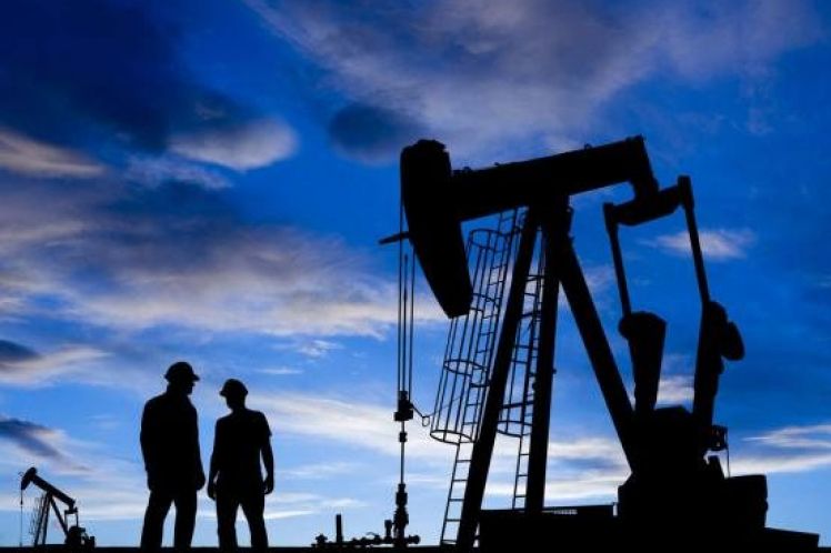 Πετρέλαιο: Η επιστροφή περιοριστικών μέτρων λόγω κορωνοϊού «βυθίζει» τις τιμές