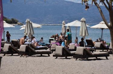 Κοινωνικός Τουρισμός: Μετά τις αιτήσεις-ρεκόρ, αυξάνονται κατά 70.000 οι δικαιούχοι…