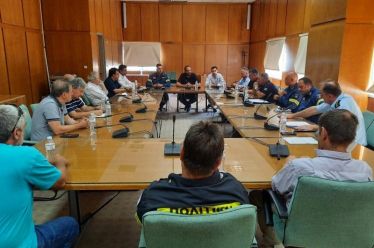 Σύσκεψη στην ΠΕ Ηλείας για τις πυρκαγιές