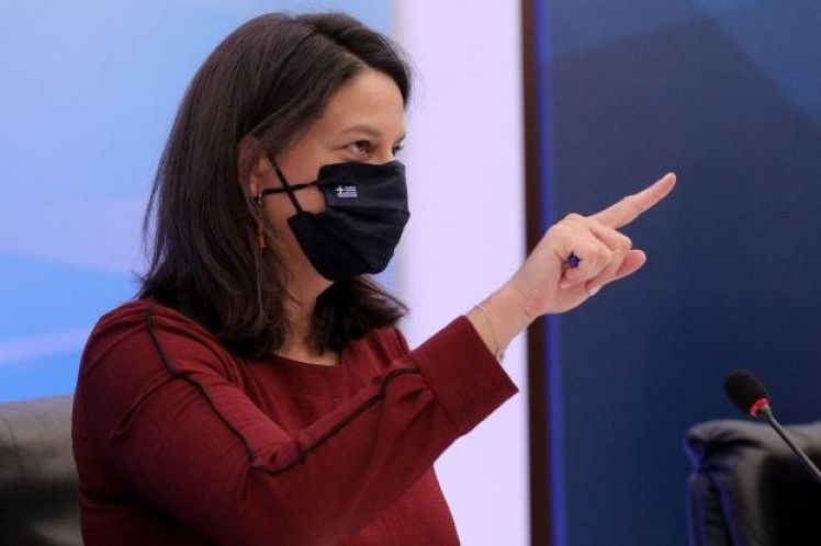 «Μύδροι» ΟΙΕΛΕ κατά Κεραμέως: «Θεάρεστο έργο»… ακόμα και «μη κερδοσκοπικά» ιδιωτικά σχολεία απολύουν εκπαιδευτικούς